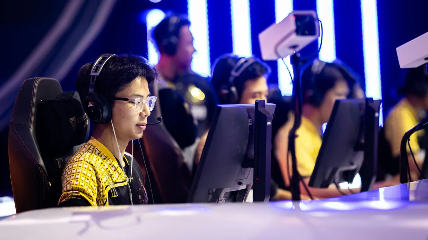 The MongolZ – AMKAL ESPORTS: монголы обеспечат себе путевку в полуфинал