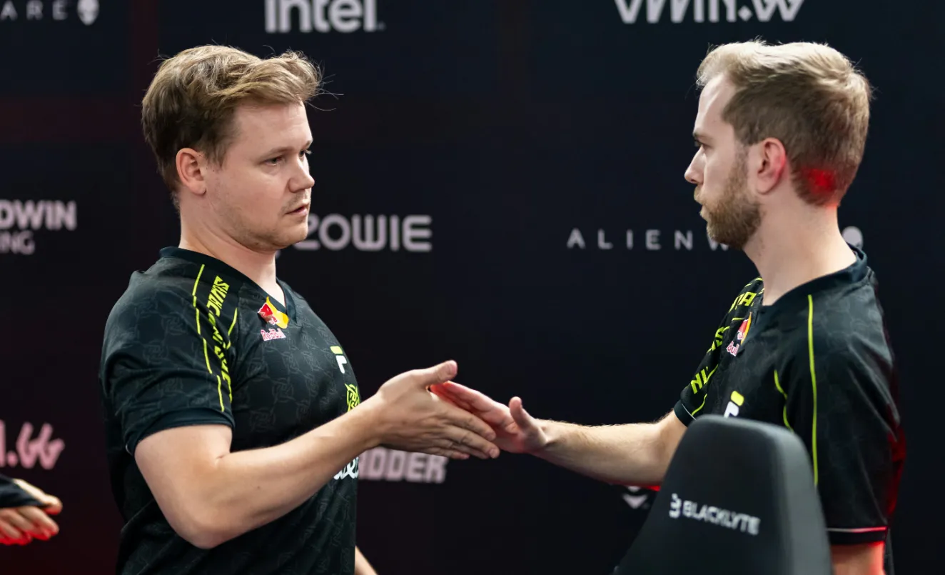 В сентябре Ninjas in Pyjamas дошла до гранд-финала StarLadder StarSeries Fall 2025, где уступила Natus Vincere со счётом 0:2
