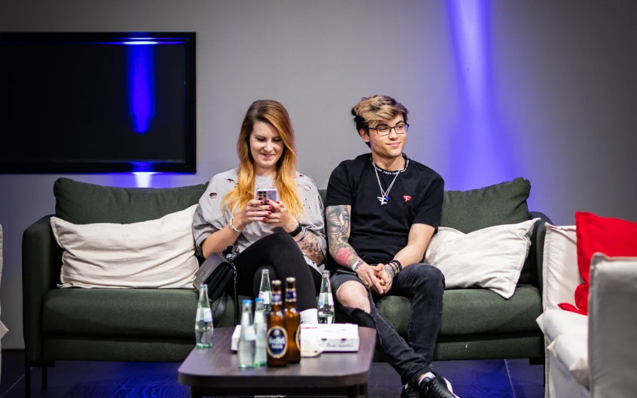 Рассел Twistzz Ван Далкен с девушкой Кэролин