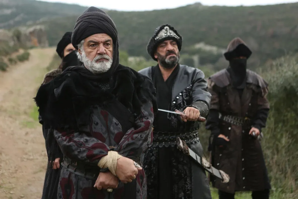 Воскресший Эртугрул (Dirilis: Ertugrul)