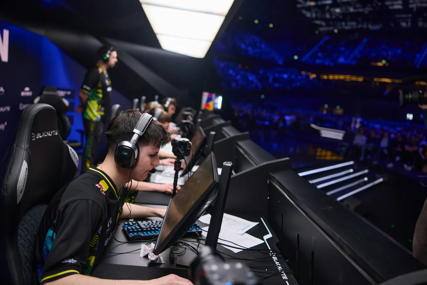 Прогноз на матч NAVI – FaZe: «рожденные побеждать» не оставят камня на камне от своего соперника