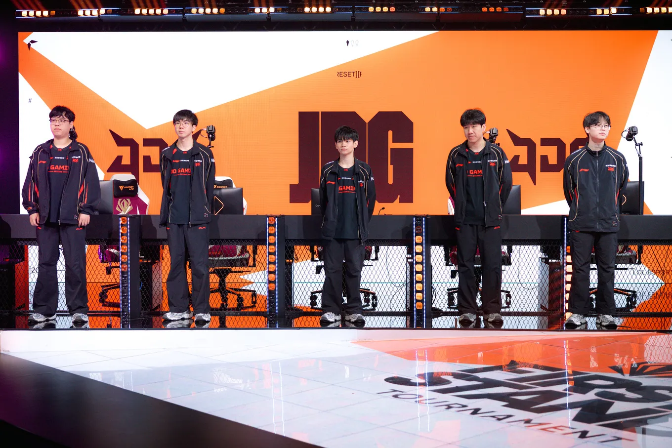Прогноз на матч LYON – JD Gaming: китайский коллектив выйдет в плей-офф