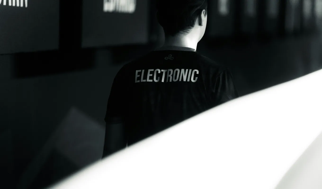 Денис electroNic Шарипов покинул Cloud9 15 апреля 2024 года