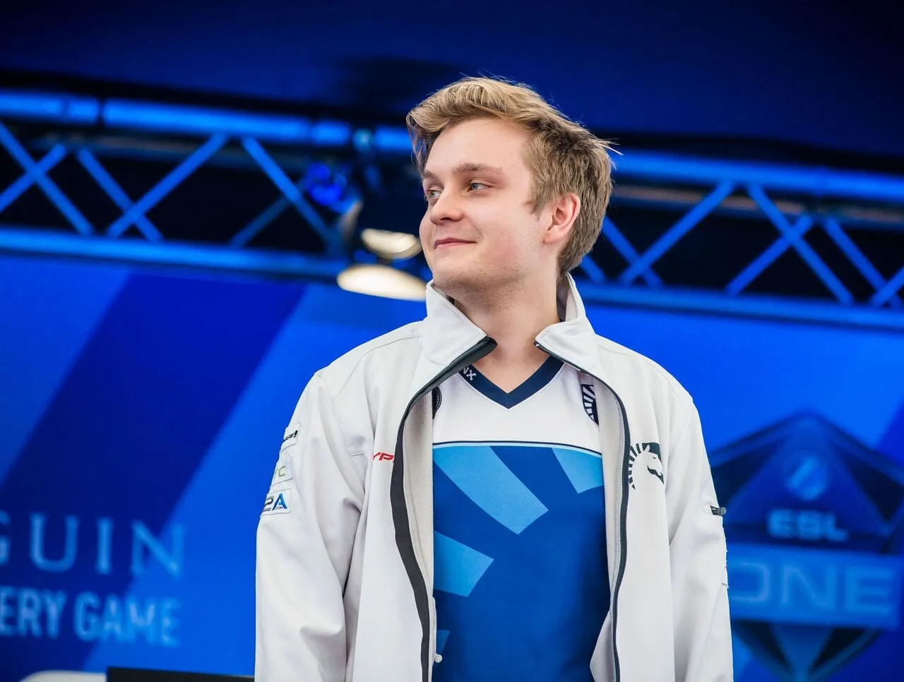 &nbsp;JerAx