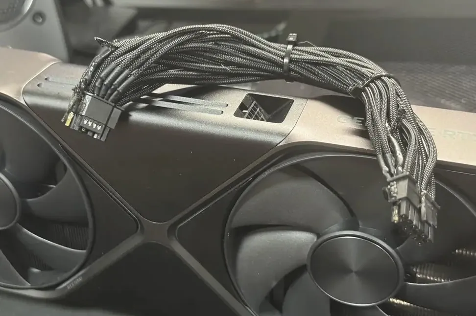 Кабель после проблем с использованием видеокарты GeForce RTX 50