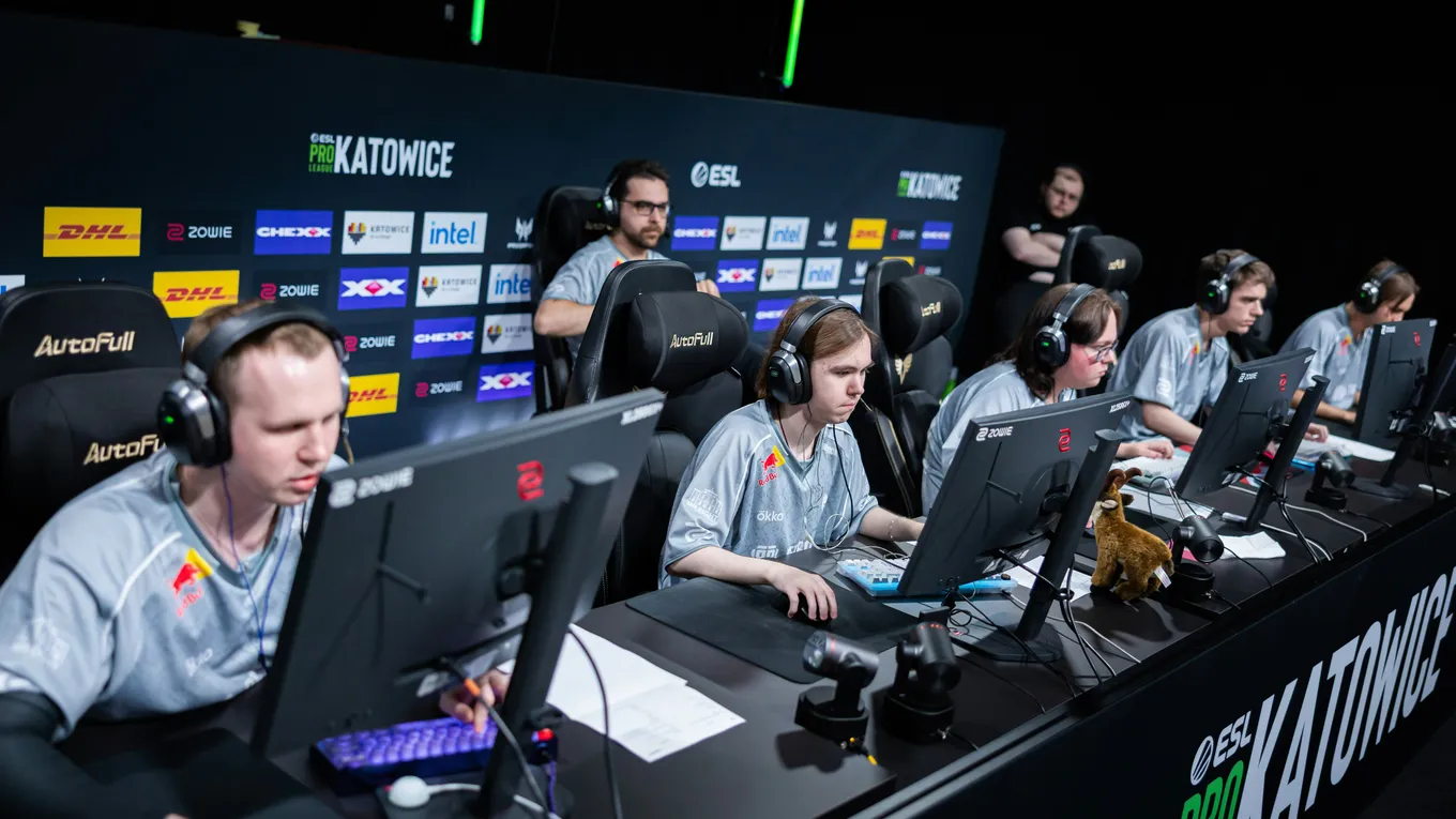 Прогноз на матч Team Spirit – M80: фаворит вспомнит как побеждать?