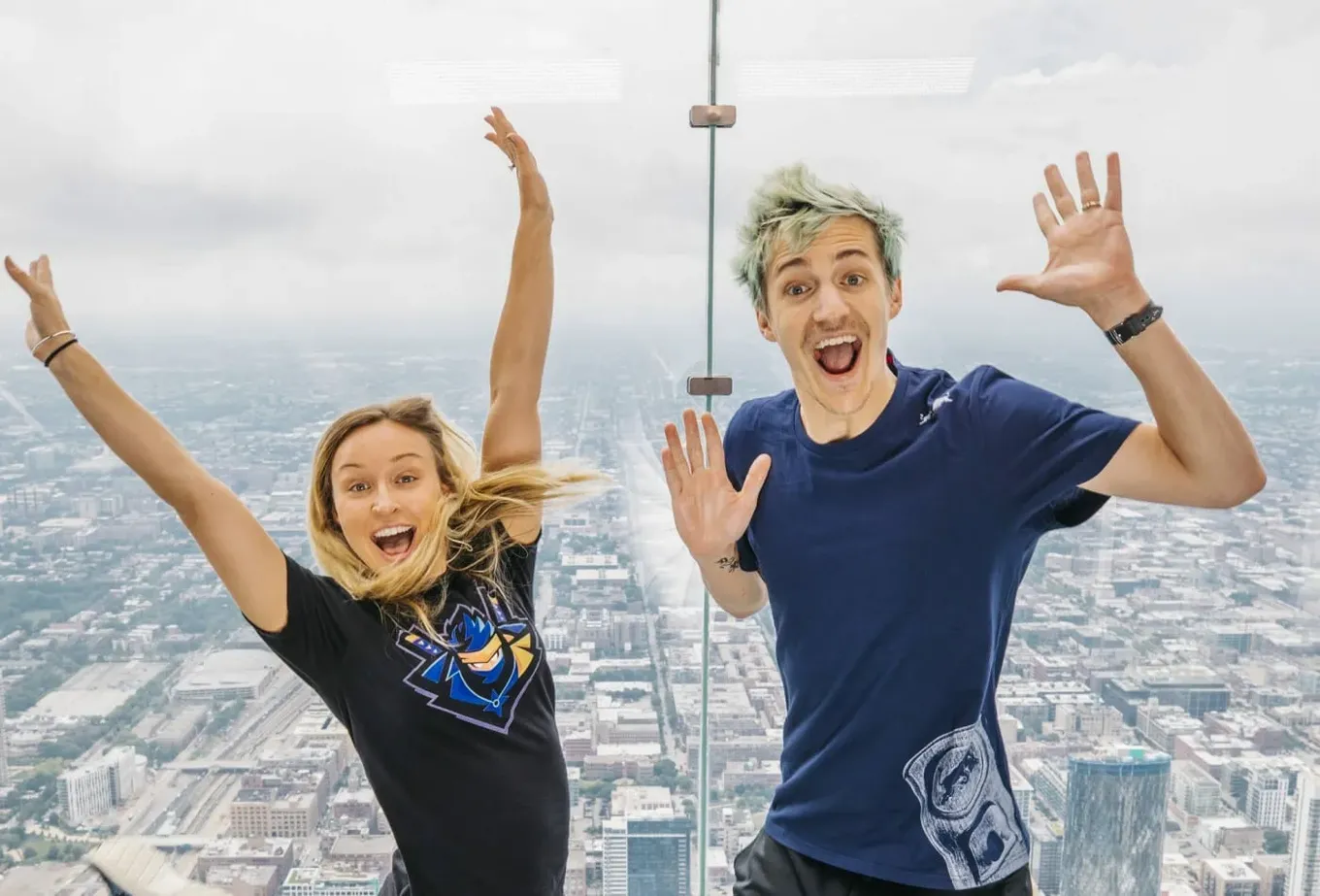 Ninja с женой Джессикой