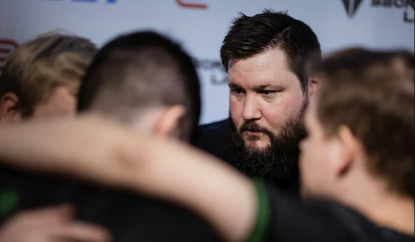 Team Falcons – Metizport: сможет ли s1mple успешно дебютировать в CS2?