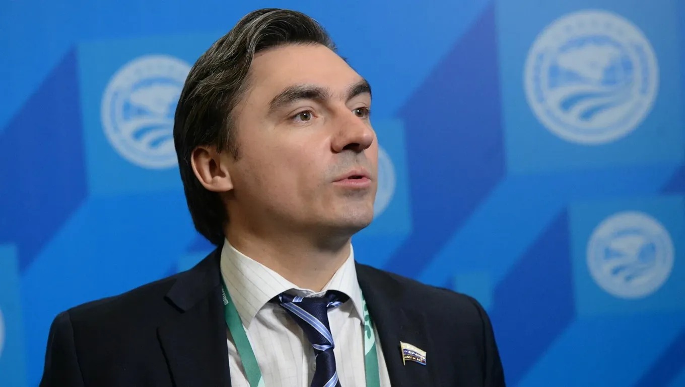 Последнее опровержение блокировки мессенджеров сделал Андрей Свинцов 22 октября 2025 года на фоне новостей о сбоях