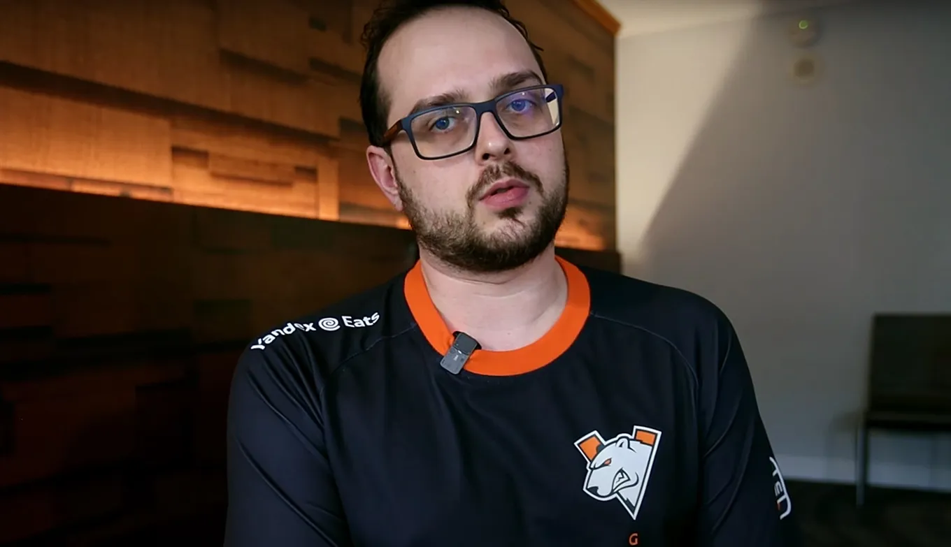Сергей G Брагин – тренер Virtus.pro