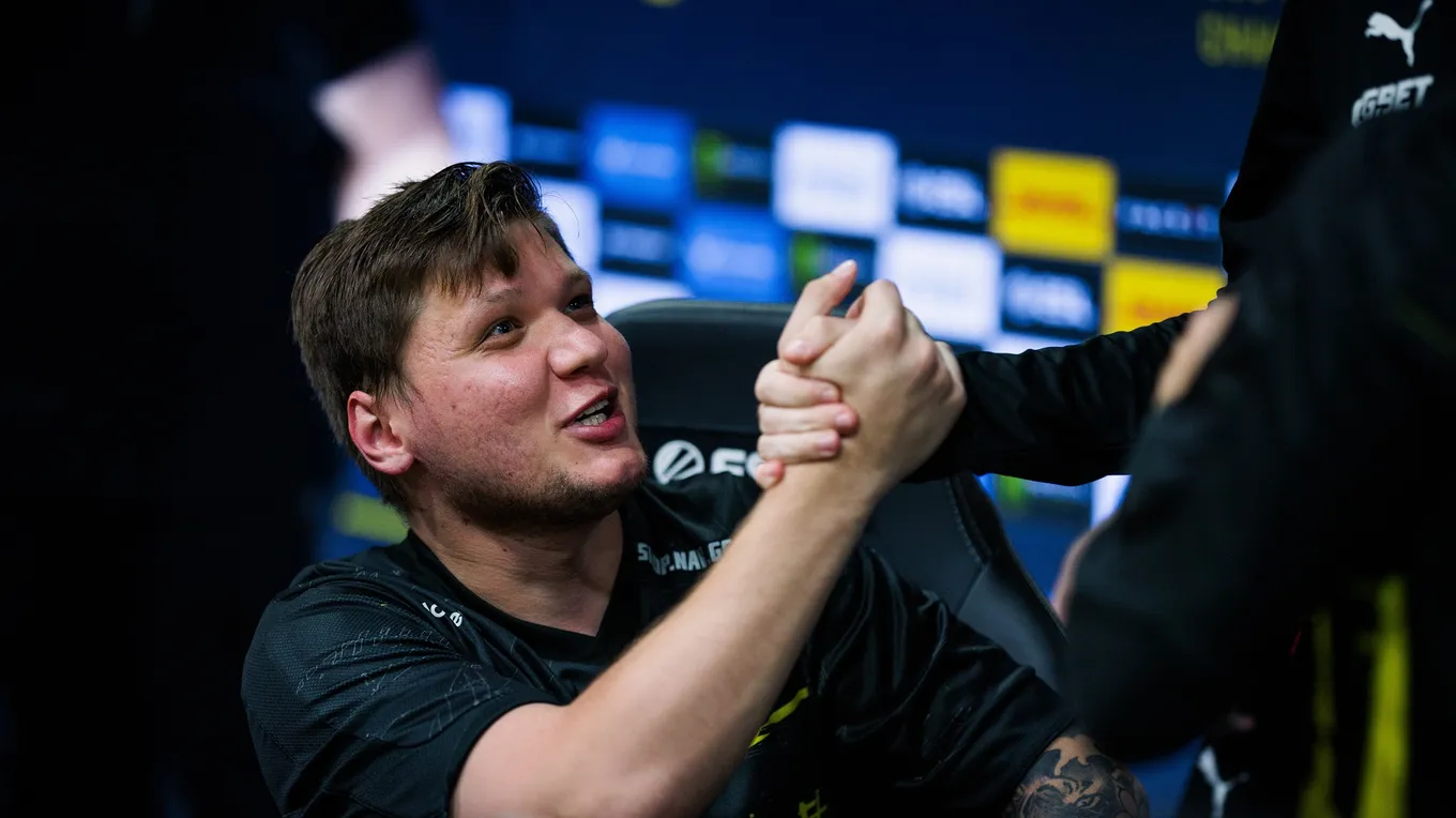 Александр s1mple Костылев