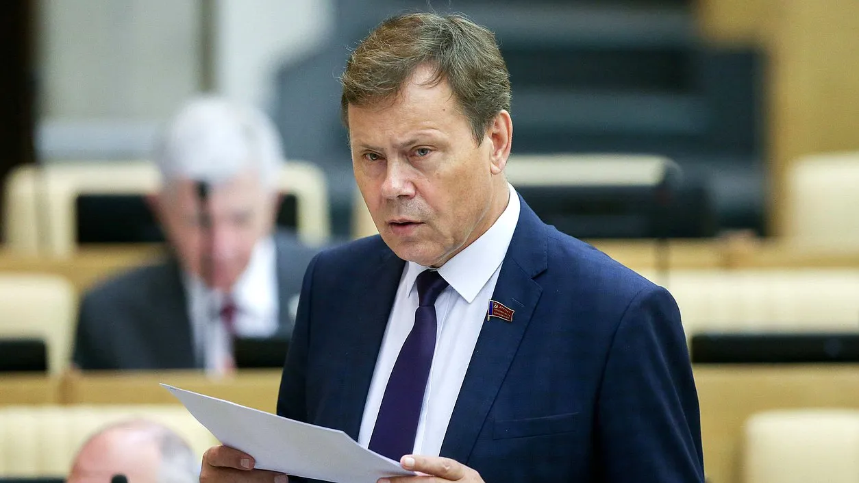 По словам Арефьева, современный интернет приносит больше вреда, чем пользы