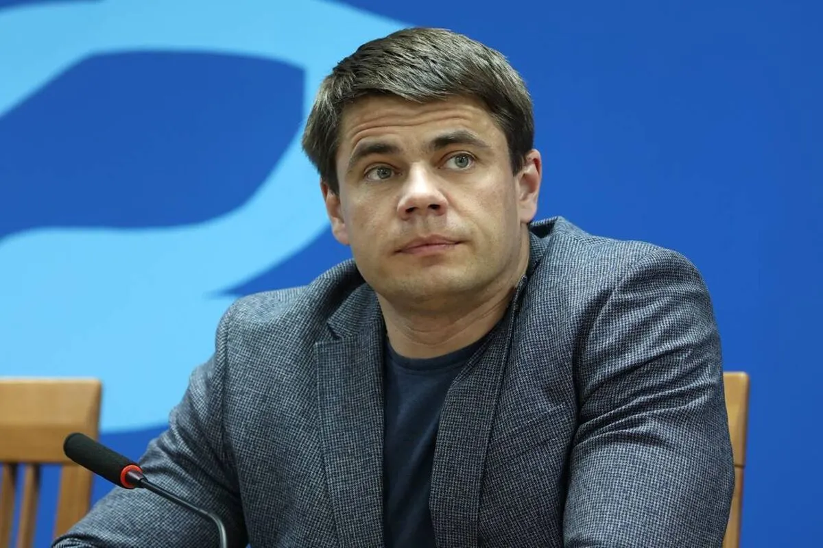 Депутат Сергей Боярский позже опроверг информацию о наказании за критику мессенджера Max