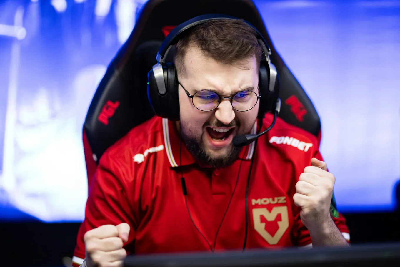 Прогноз на матч MOUZ – NAVI: опять без шансов для «рождённых побеждать»?
