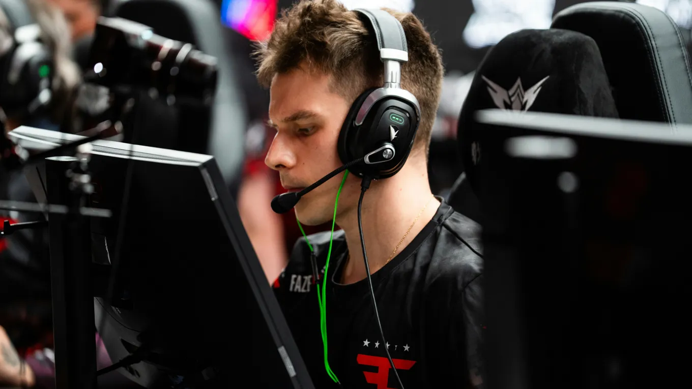 Прогноз на матч FaZe – The MongolZ: первая серьёзная проверка для монголов