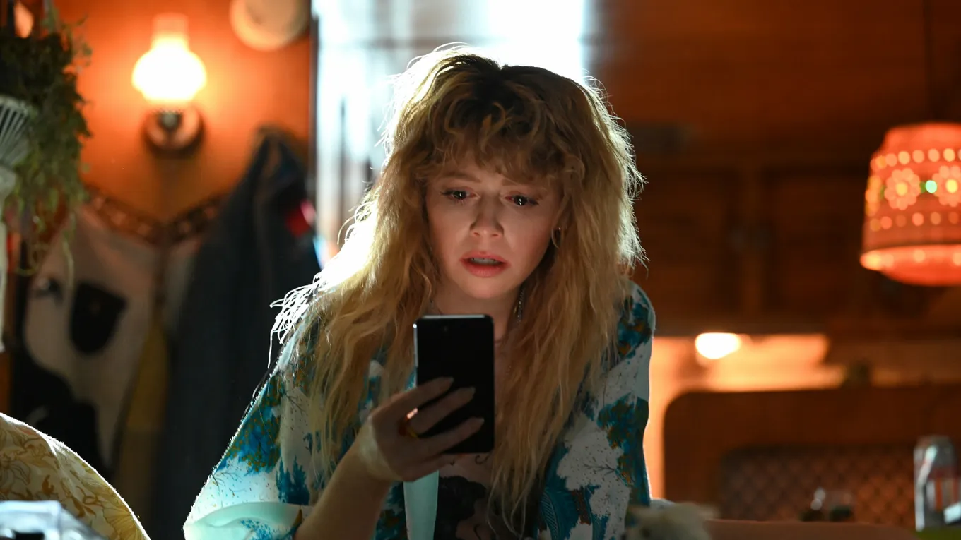 Кадр из сериала «Покерфейс»
