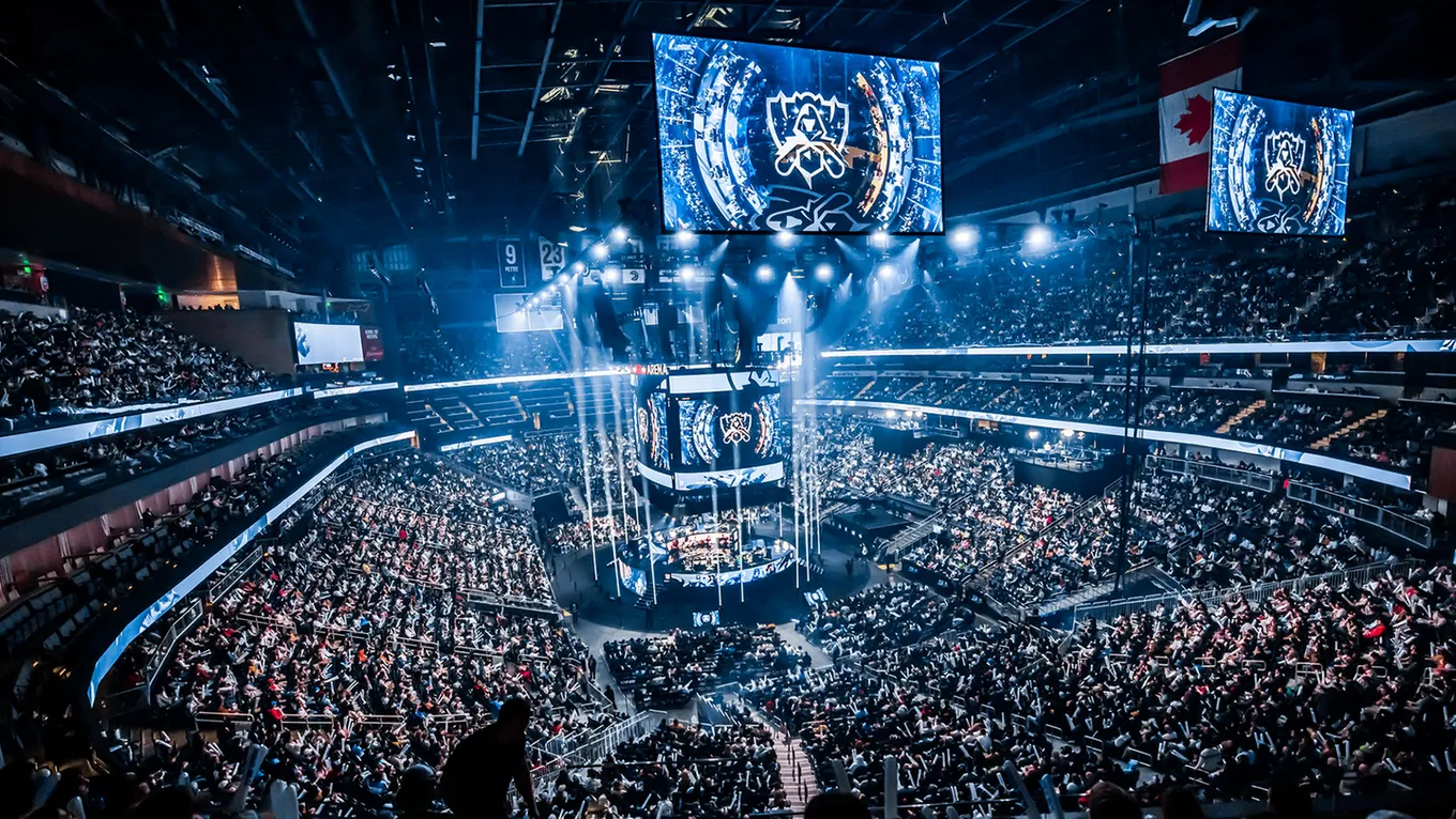Киберспорт в League of Legends