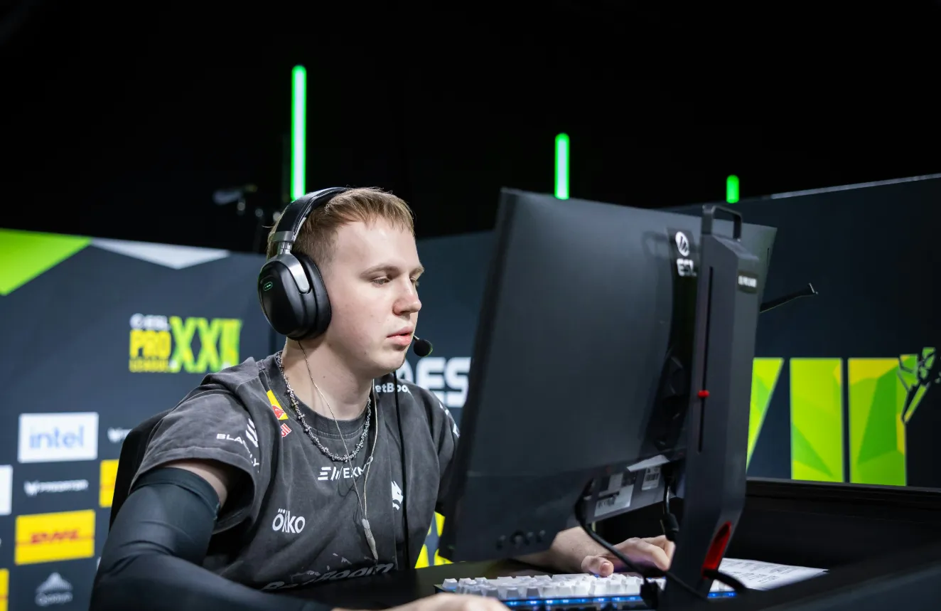 Прогноз на матч Spirit – FaZe: проходной матч для «драконов»