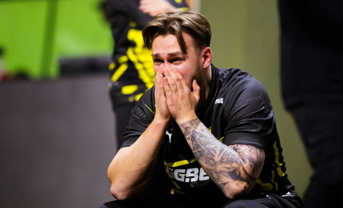 В 2024 году Natus Vincere выиграла мейджор после спорного решения тренера сохранить состав в межсезонье