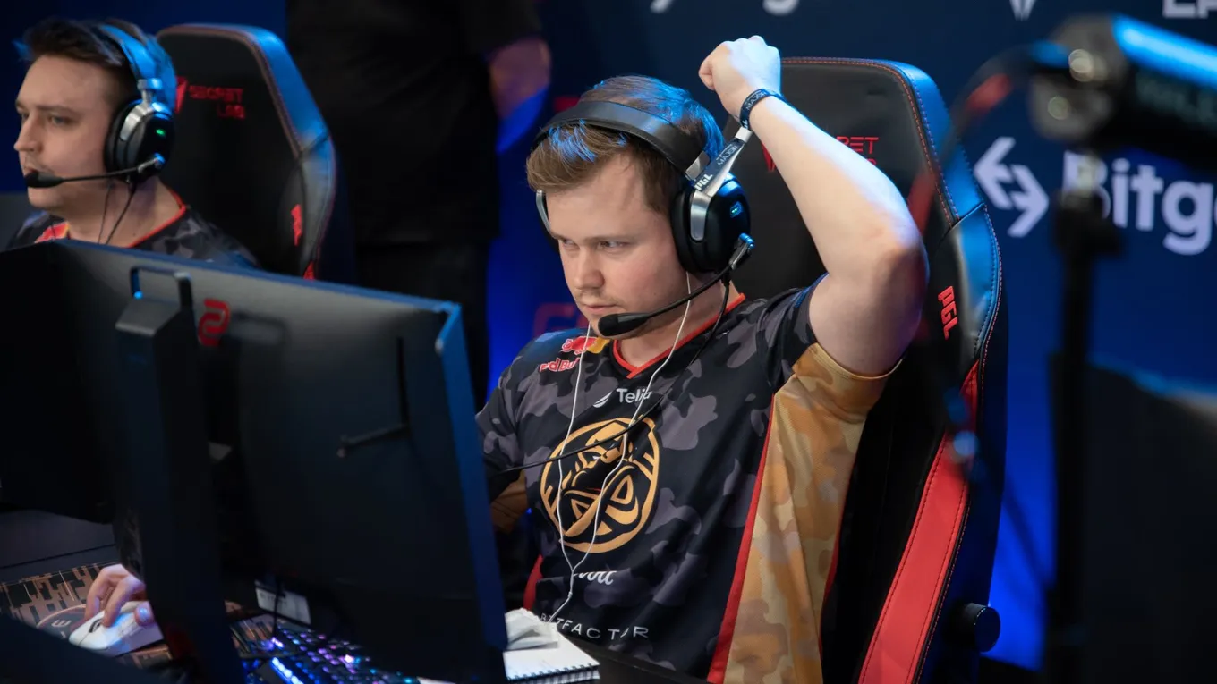 ENCE – Team Falcons: Snappi выиграет у бывшей организации