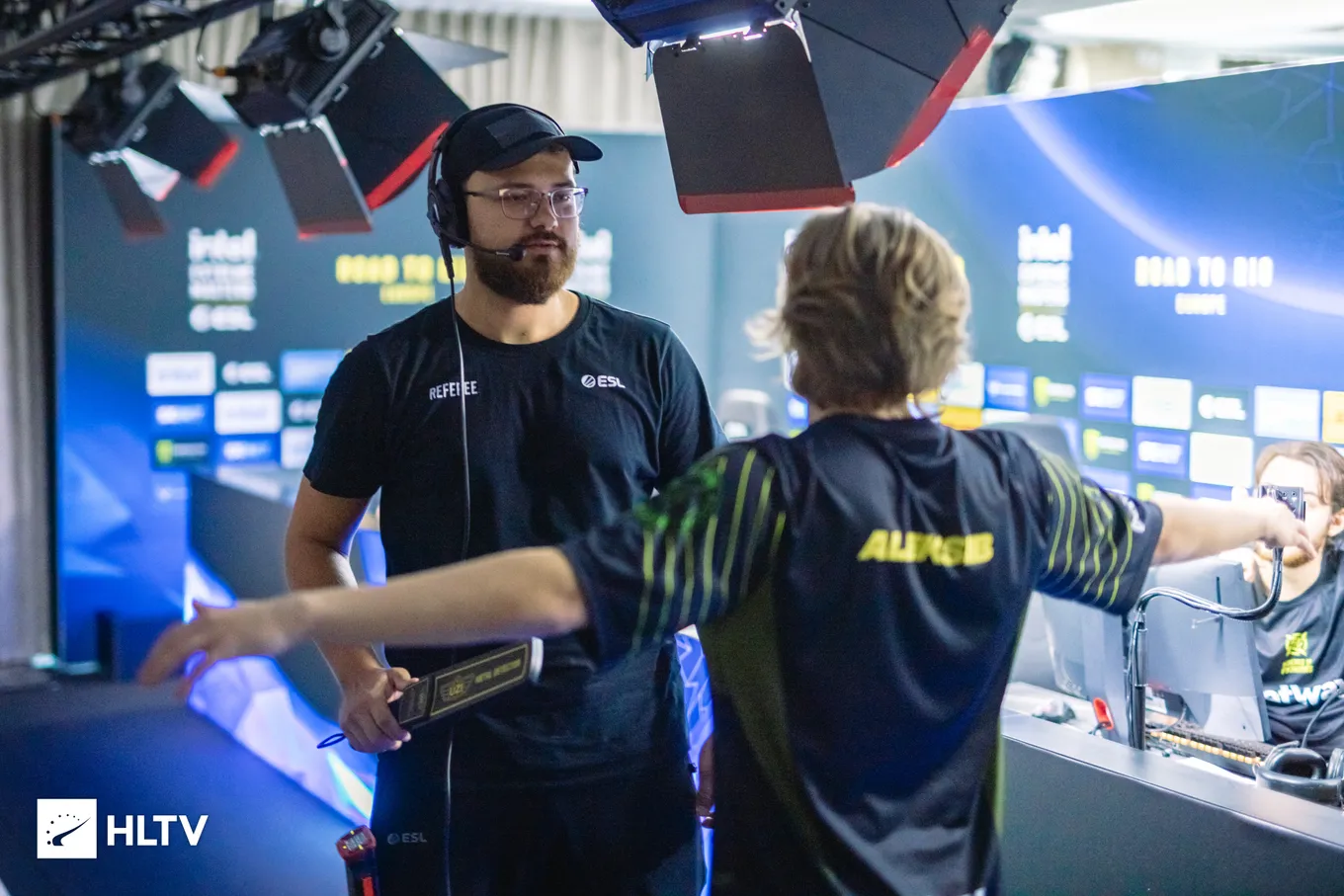 Natus Vincere – Ninjas in Pyjamas: команды сыграют три карты