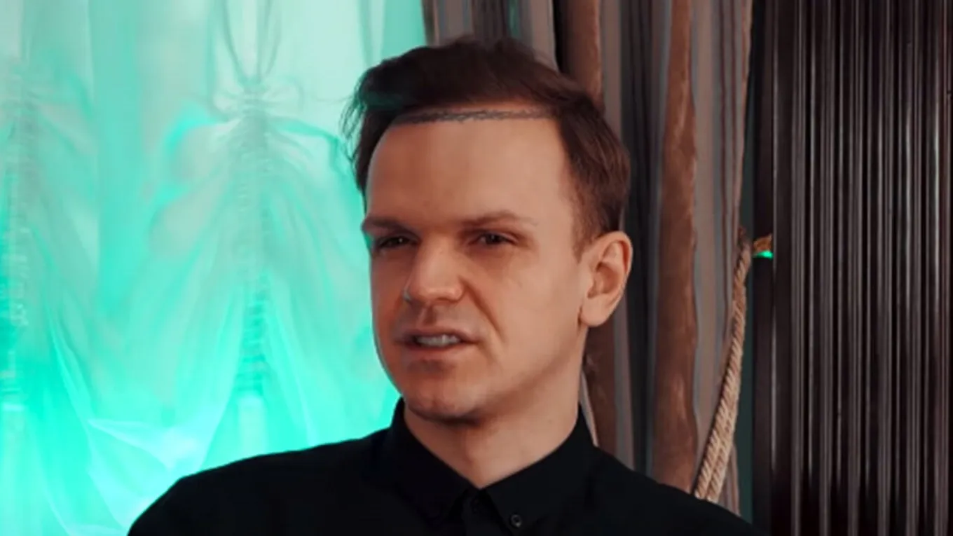 Дмитрий Ларин