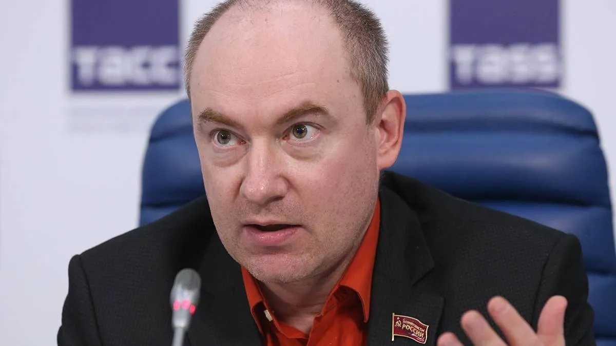 Лидер «Коммунистов России» Сергей Малинкович предложил более «патриотичные» альтернативы названию «MAX»