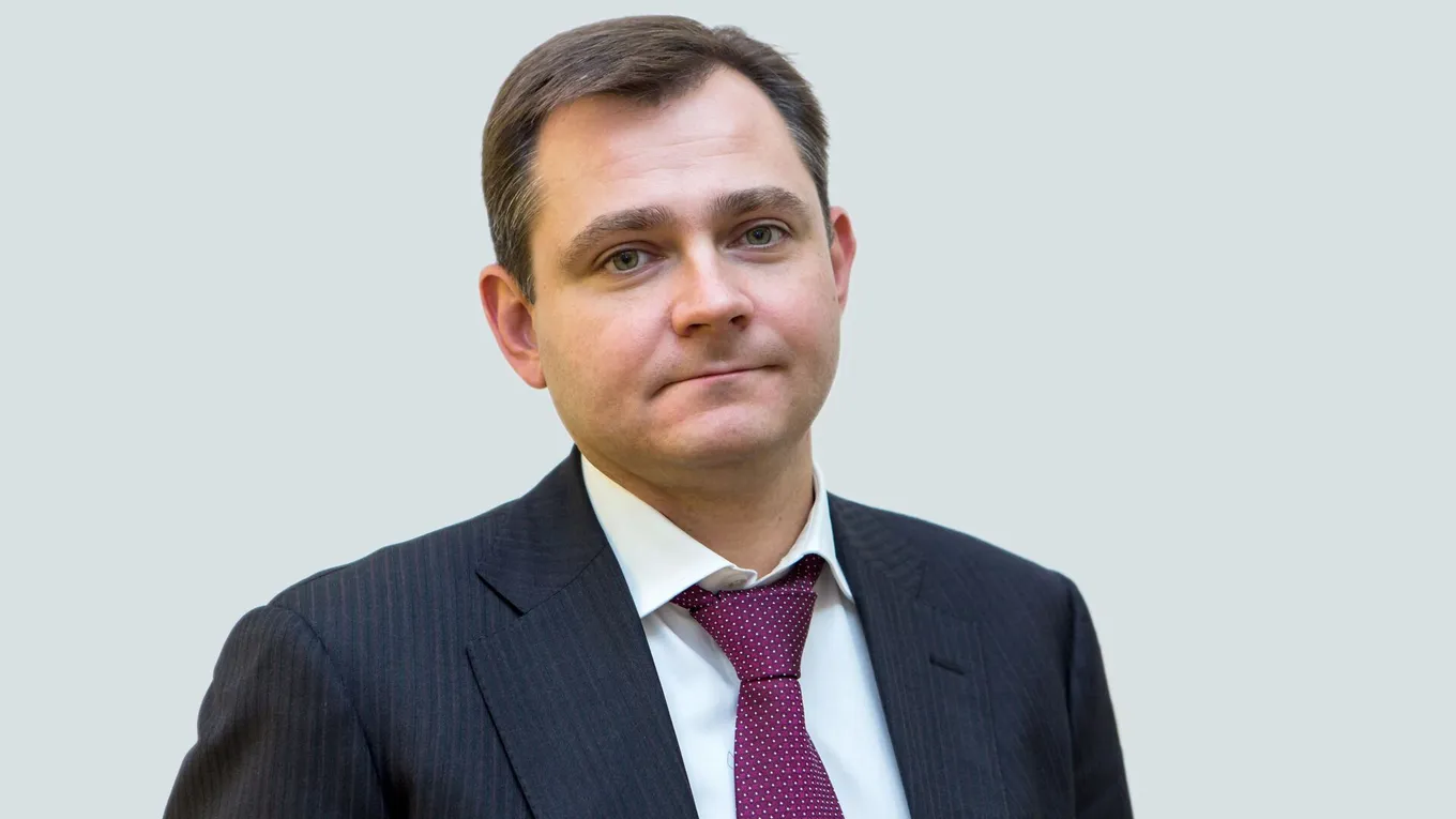 Слюсарь отметил, что, несмотря на создаваемые для жителей неудобства, приоритетом остается вопрос безопасности.