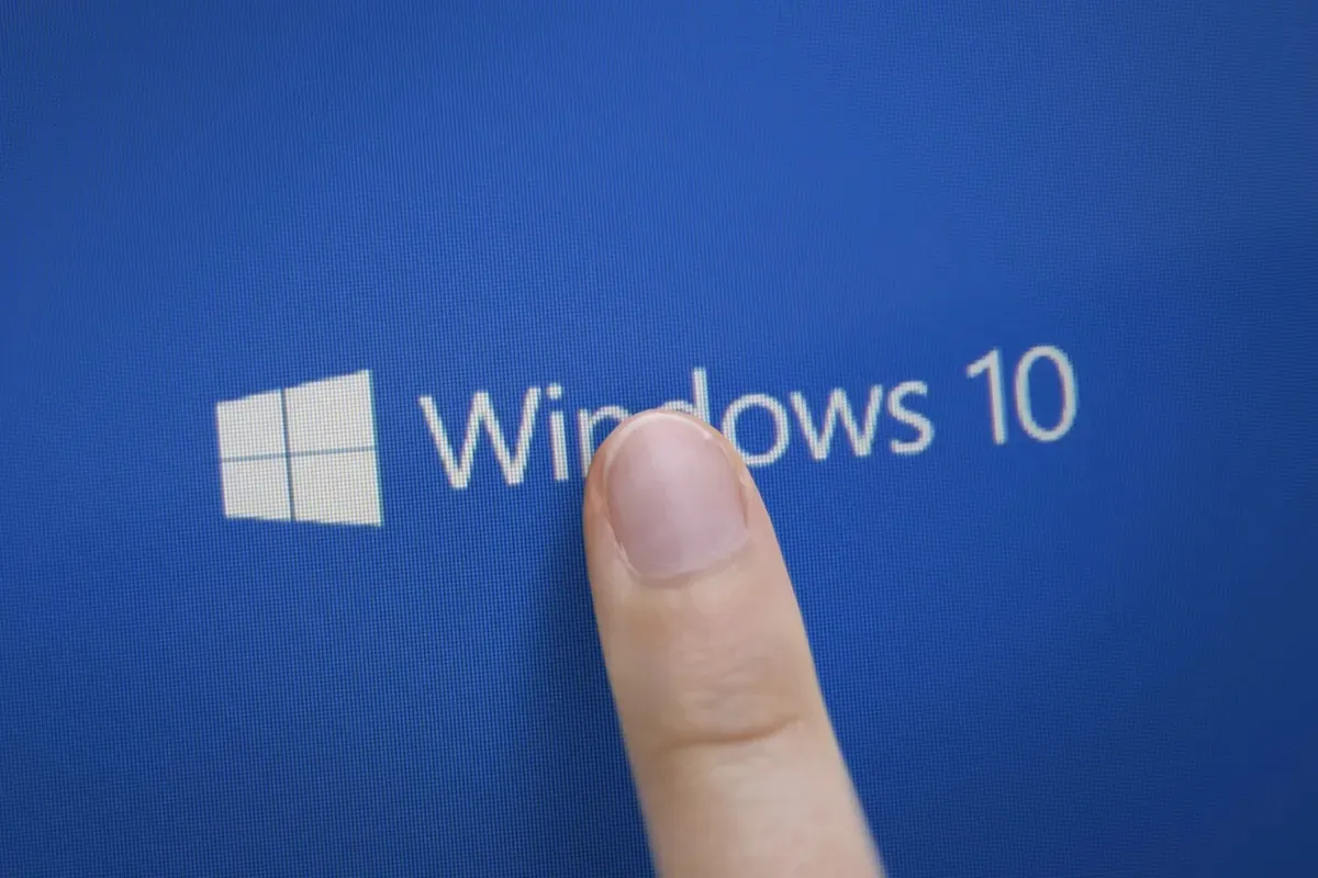 «Конец поддержки» не означает, что компьютеры с Windows 10 перестанут включаться или сразу «сломаются».