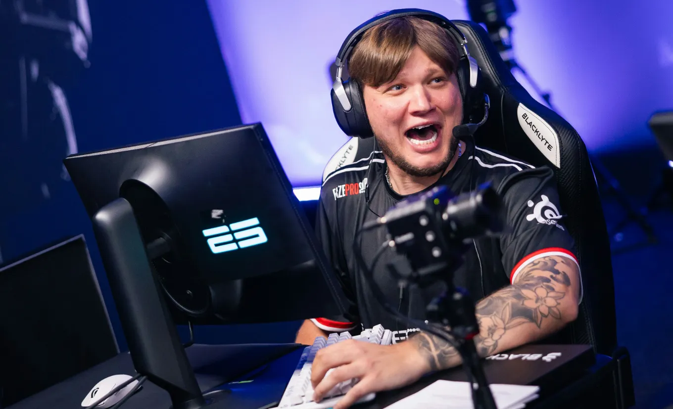 Александр s1mple Костылев после матча FaZe против The MongolZ.