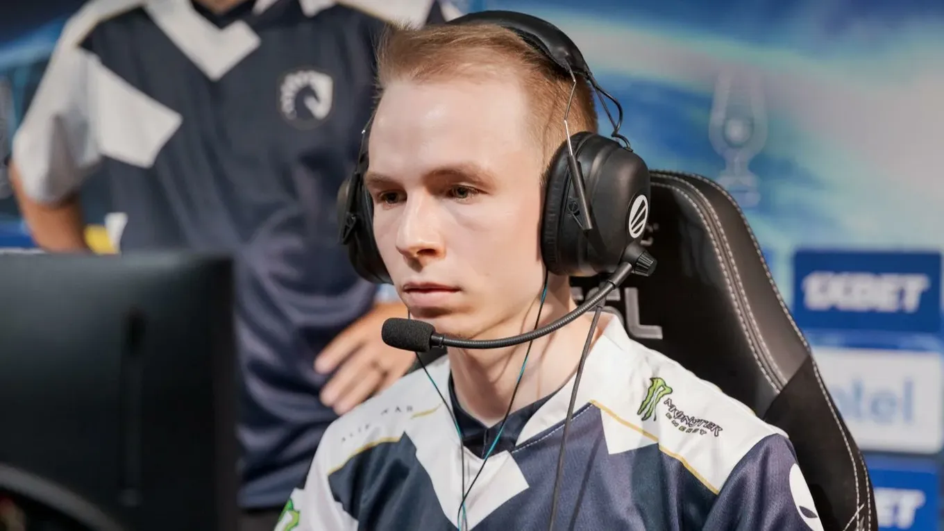 EliGE