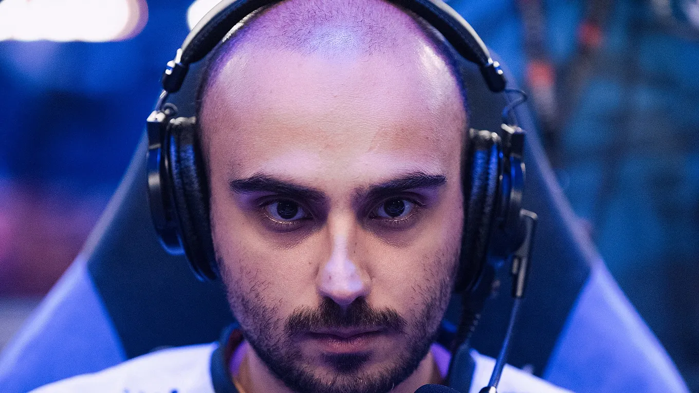 Куро KuroKy Салехи Тахасоми