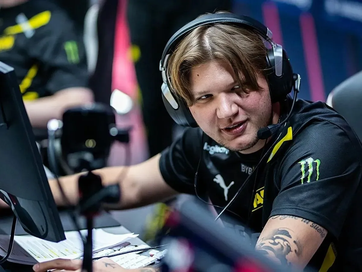 Александр s1mple Костылев