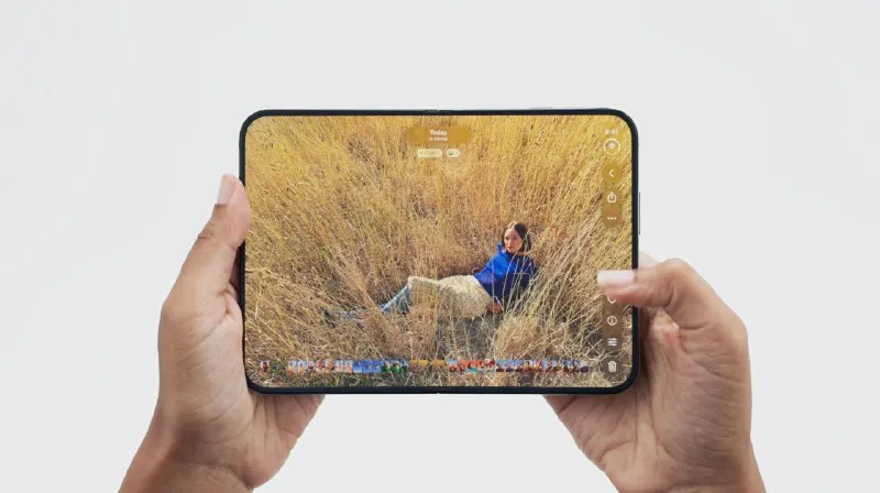 Скрытая фронтальная камера iPhone Duo