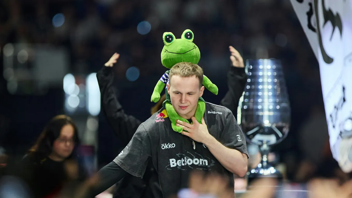 Прогноз на матч Team Spirit – Team Falcons: нас ждет ожесточенная схватка за гранд-финал