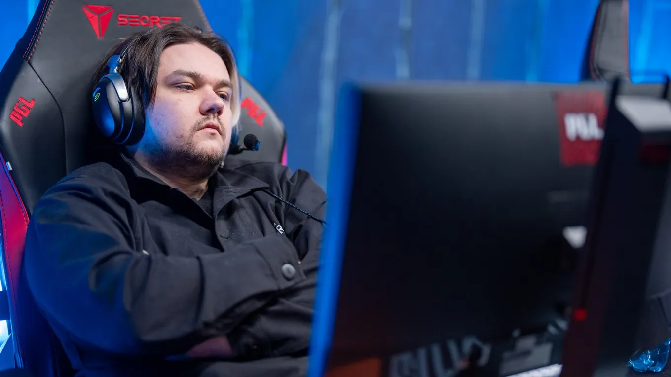 Yatoro на TI10 установил рекорд сыграв на 14 разных героях за турнир
