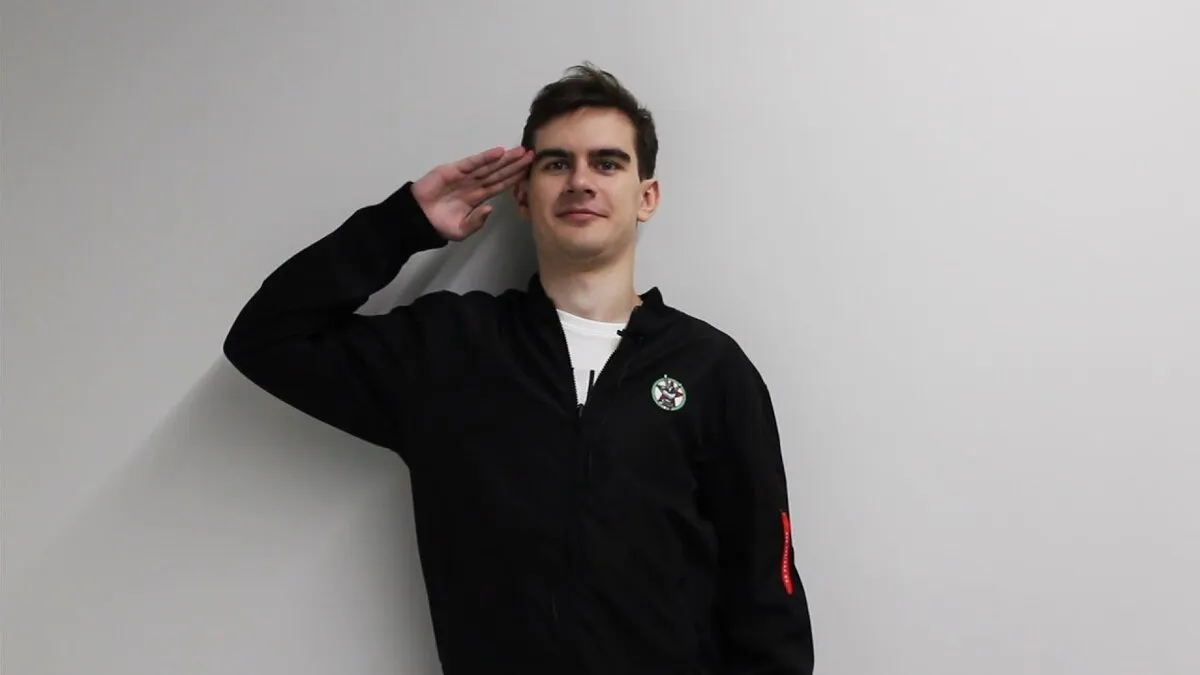 Стример bratishkinoff