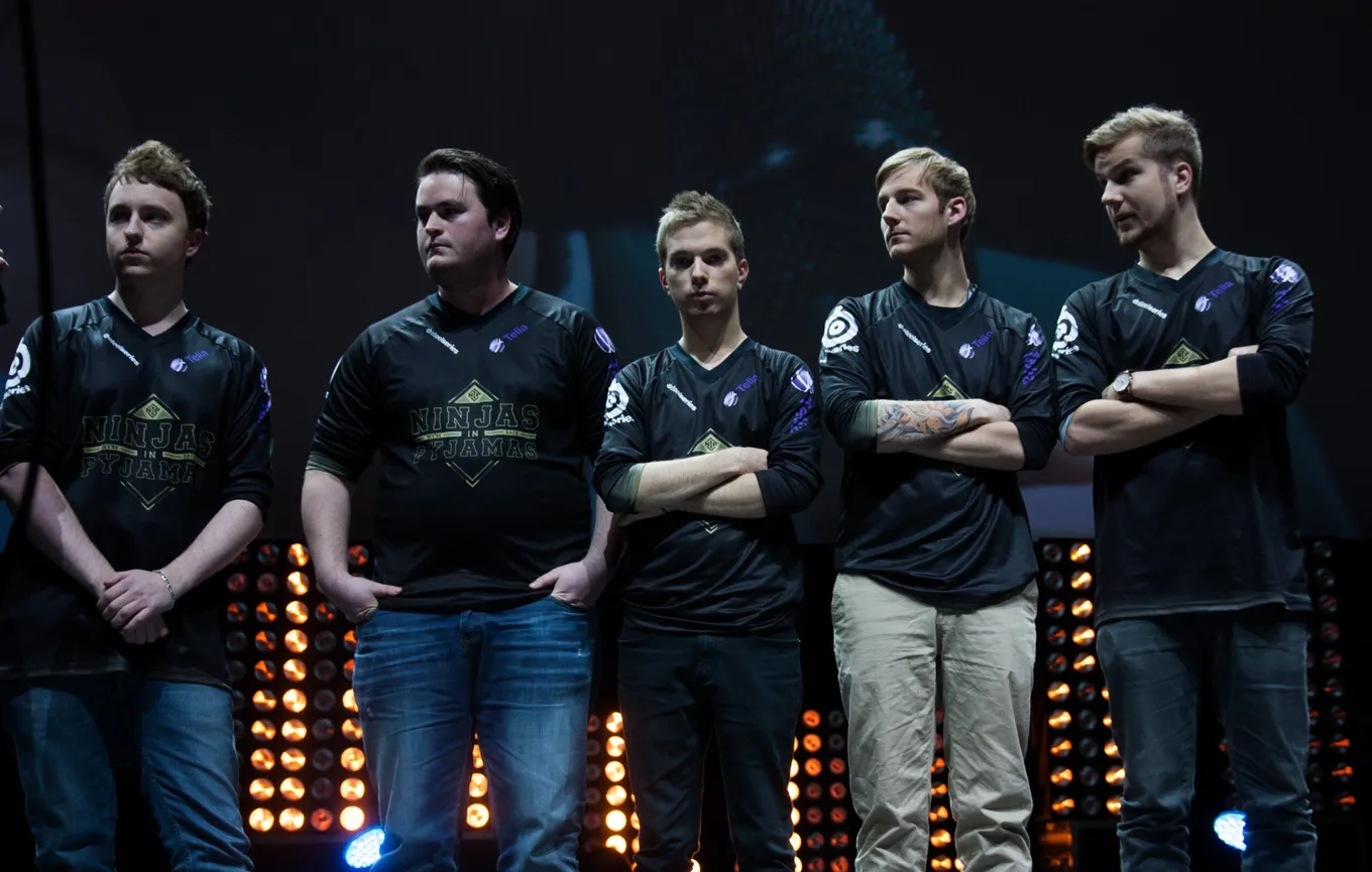 Париж – знаковое место для про-сцены CS:GO. Вспоминаем турнир, с которого началась эра Global Offensive