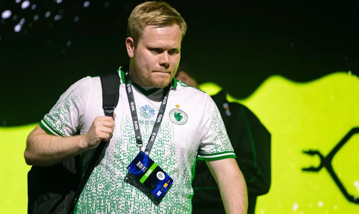 Эмиль Magisk Рейф выступал за Falcons более 2,5 лет