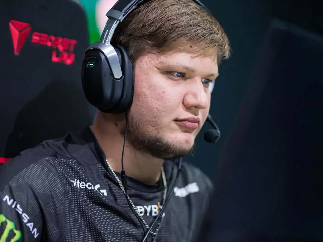 Александр s1mple Костылев