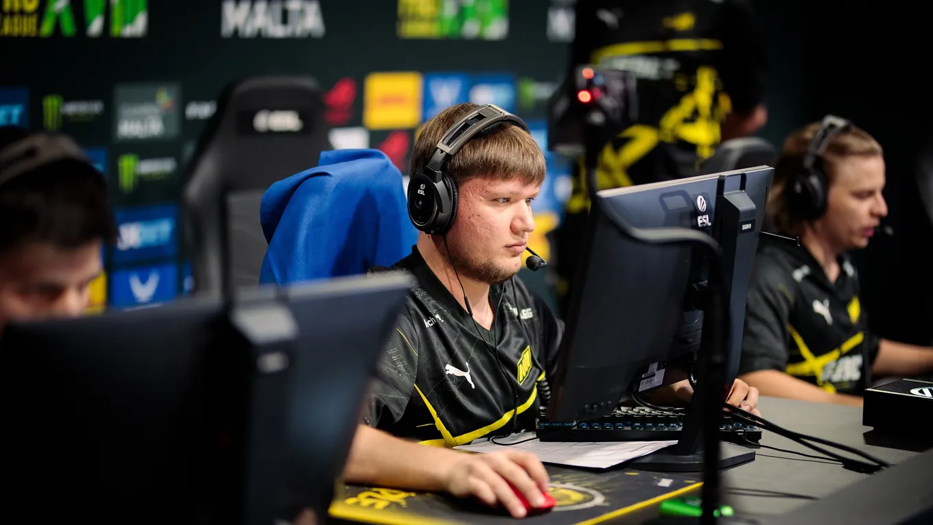 Александр s1mple Костылев