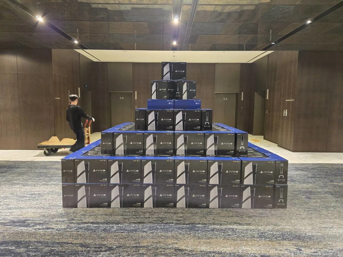 Shift Up