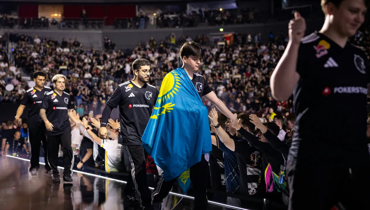MIBR, вероятно, опиралась на опыт FURIA, весной подписавшей 20-летнего Данила molodoy Голубенко из AMKAL и перешедшей на английский язык