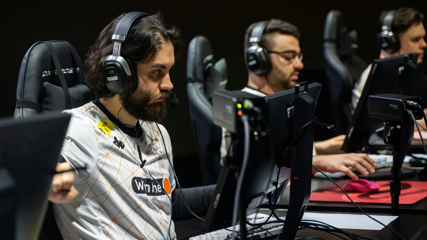 Team Falcons – Virtus.pro: «медведям» реванш взять будет крайне трудно