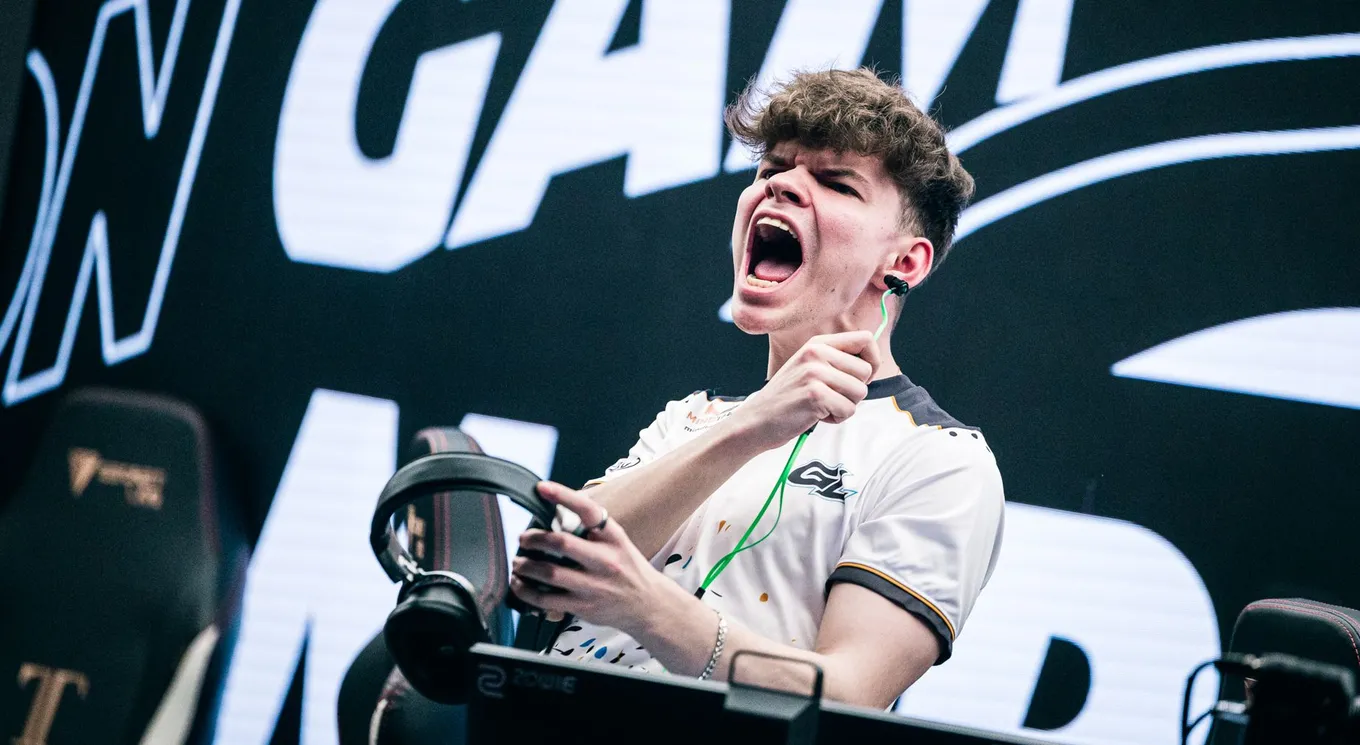 Камил siuhy Шкарадек – двукратный чемпион ESL Pro League