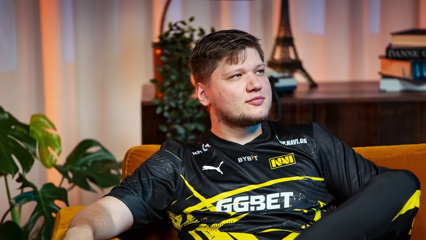 Александр s1mple Костылев