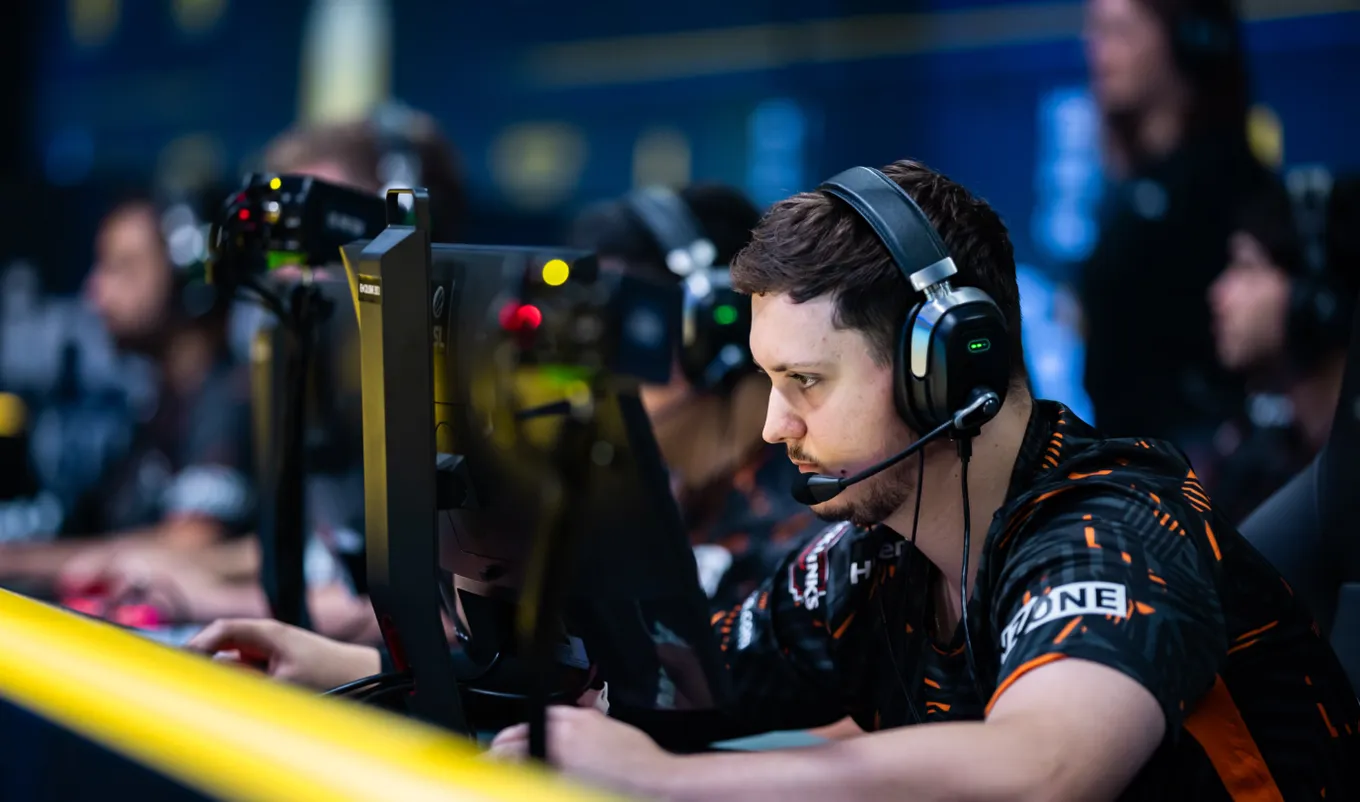 5yclone – fnatic: смогут ли европейцы не проиграть ни одной карты китайцам?