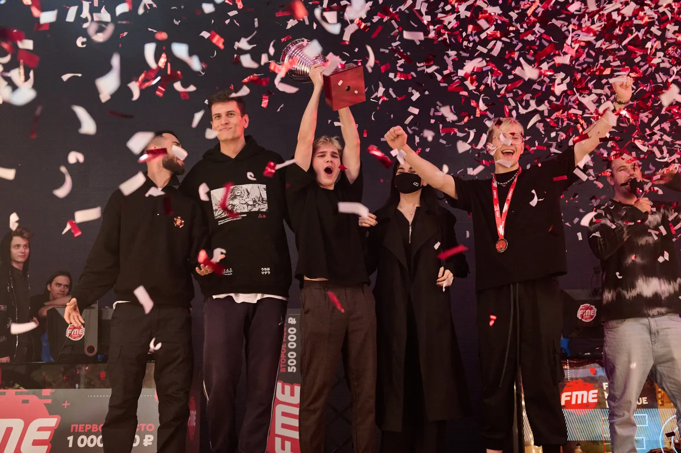 Команда fANDER стала чемпионом пятого сезона FONBET MEDIA ELEAGUE