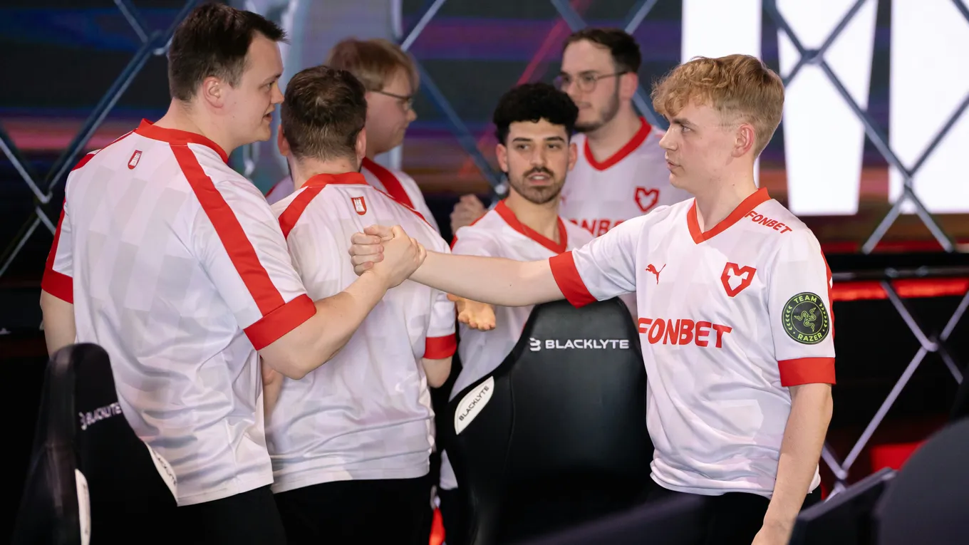 Прогноз на матч MOUZ – FaZe: «мышки» пройдут в очередной полуфинал