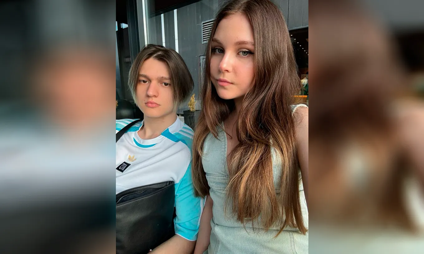 У kyossa есть парень, с которым она в отношениях больше года